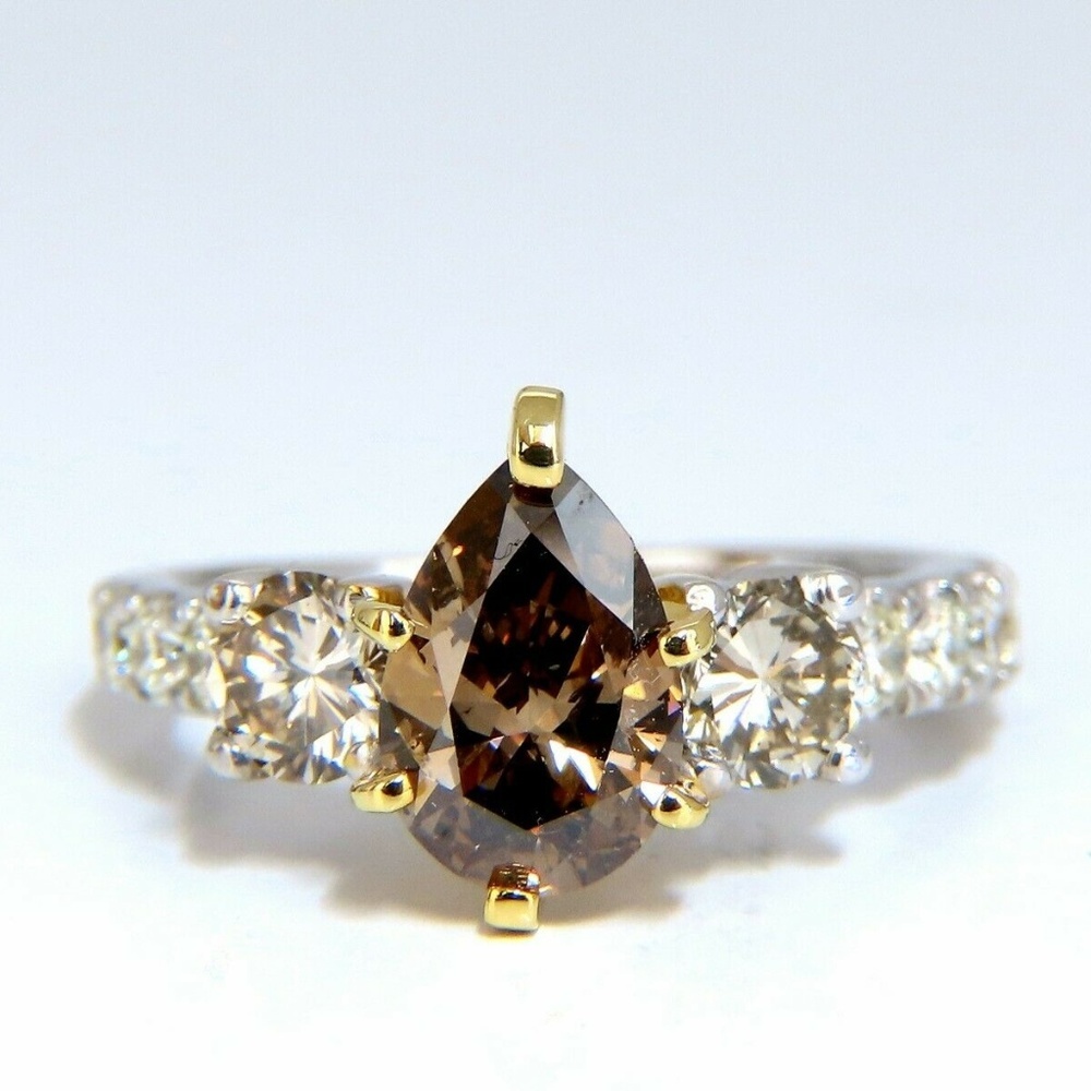1.50ct Natural Fancy Brown & 1.30ct Diamonds Mod*